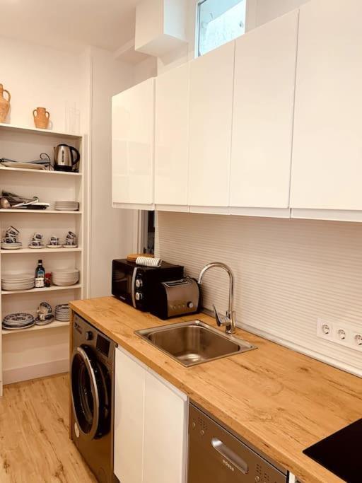 Apartamento Vip VI En Madrid Centro Apartment Екстериор снимка